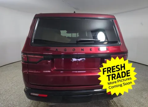 More photos of 2024 Jeep Wagoneer Series II Carbide at Mike Molstead Chevrolet, GMC, IA