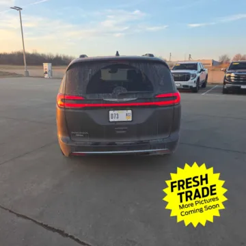 More photos of 2022 Chrysler Pacifica Touring L at Mike Molstead Chevrolet, GMC, IA