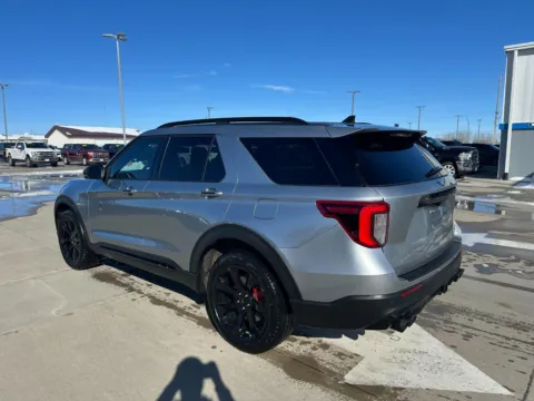 More photos of 2024 Ford Explorer ST at Mike Molstead Chevrolet, GMC, IA