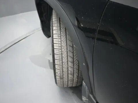 More photos of 2025 Honda Pilot Touring at Mike Molstead Chevrolet, GMC, IA