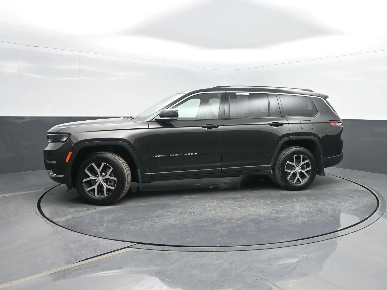 2023 Jeep Grand Cherokee L Limited for sale in Charles City, IA