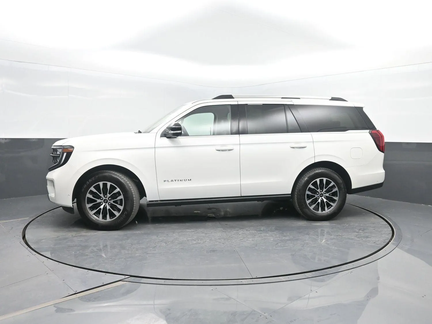 White 2025 Ford Expedition Platinum for sale in Charles City, IA
