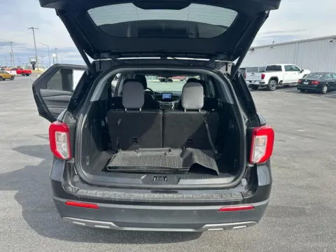 More photos of 2022 Ford Explorer XLT at Mike Molstead Chevrolet, GMC, IA