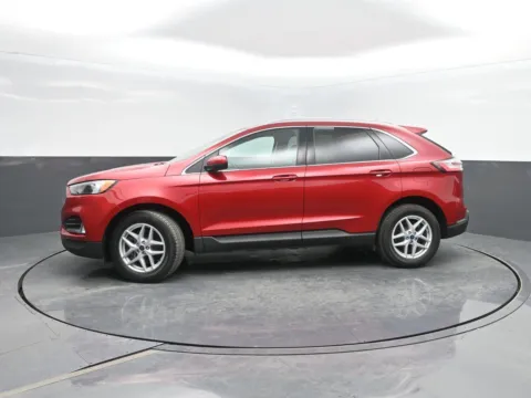 Red 2022 Ford Edge SEL for sale in Charles City, IA