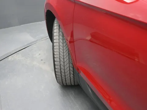 More photos of 2022 Ford Edge SEL at Mike Molstead Chevrolet, GMC, IA