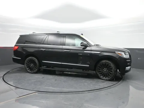 Another view of 2019 Lincoln Navigator L Reserve for sale in Charles City, IA at Mike Molstead Chevrolet, GMC