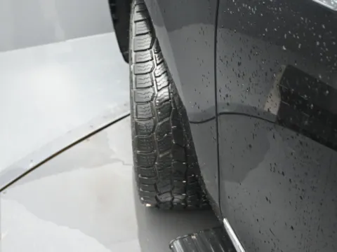 More photos of 2019 Lincoln Navigator L Reserve at Mike Molstead Chevrolet, GMC, IA