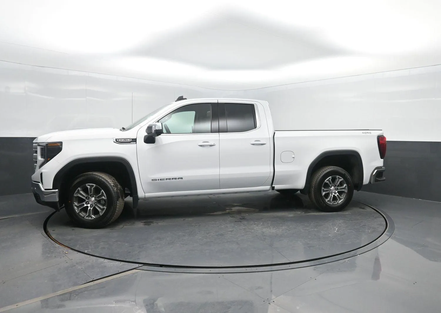 White 2026 GMC Sierra 1500 SLE for sale in Charles City, IA