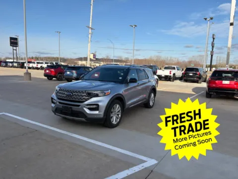 Silver 2020 Ford Explorer Limited for sale in Charles City, IA