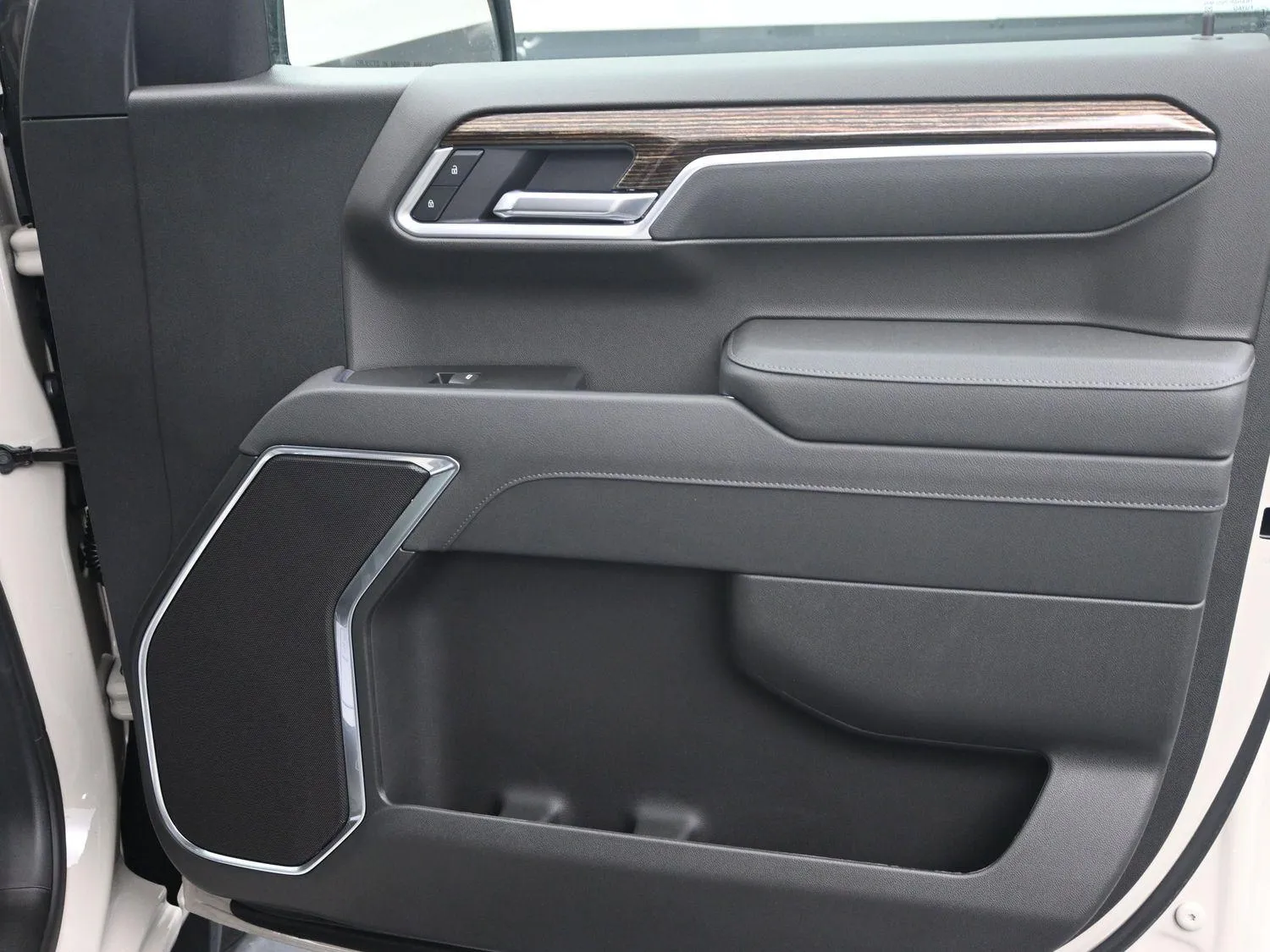 2026 GMC Sierra 1500 SLE - Photo 9