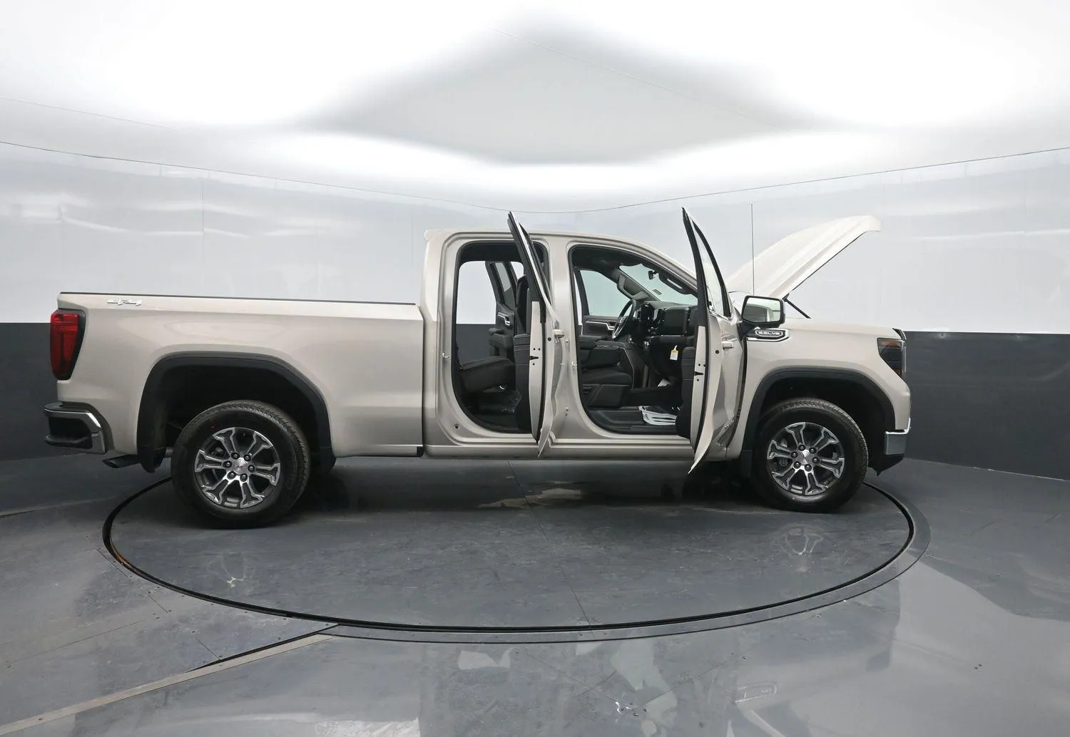 2026 GMC Sierra 1500 SLE - Photo 49