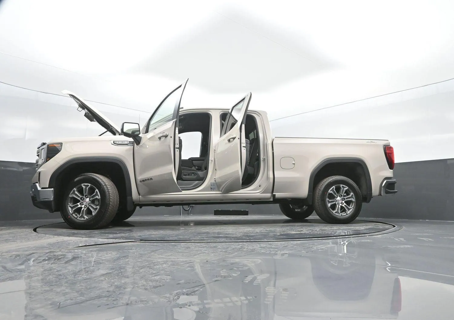 2026 GMC Sierra 1500 SLE - Photo 52