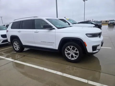 Another view of 2021 Jeep Grand Cherokee L Limited for sale in Charles City, IA at Mike Molstead Chevrolet, GMC