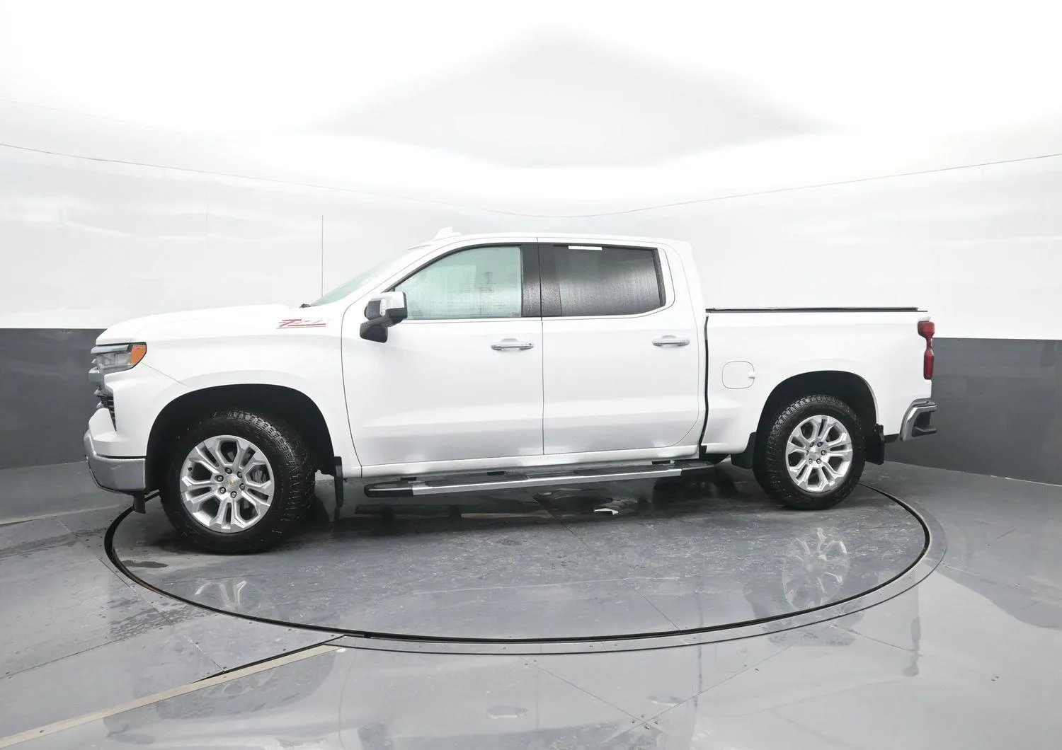 2023 Chevrolet Silverado 1500 LTZ for sale in Charles City, IA