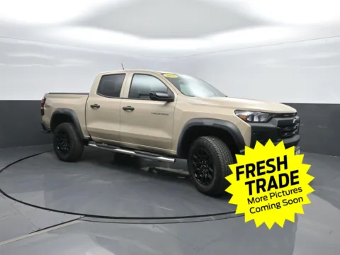 More photos of 2023 Chevrolet Colorado 4WD Trail Boss at Mike Molstead Chevrolet, GMC, IA