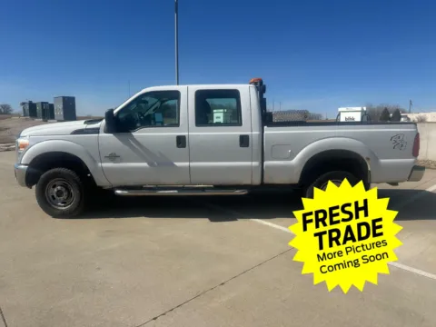 White 2015 FORD F-250 SD XL for sale in Charles City, IA
