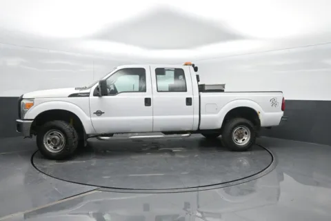 White 2015 FORD F-250 SD XL for sale in Charles City, IA
