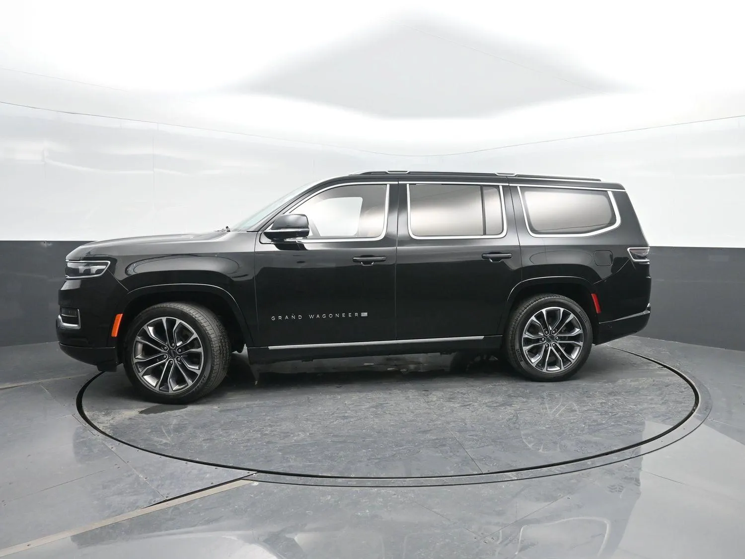 Black 2022 Jeep Grand Wagoneer Series III for sale in Charles City, IA