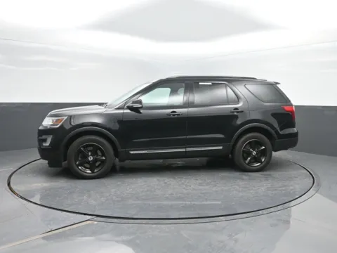 Black 2017 Ford Explorer XLT for sale in Charles City, IA