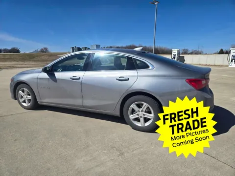 Gray 2024 Chevrolet Malibu LT for sale in Charles City, IA