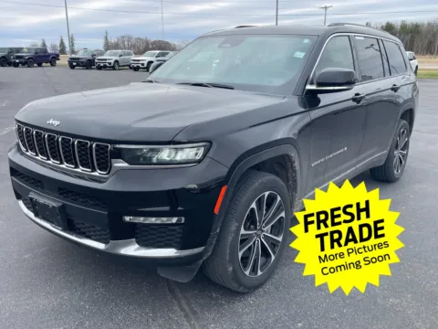 Black 2022 Jeep Grand Cherokee L Limited for sale in Charles City, IA