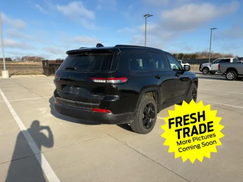 More photos of 2022 Jeep Grand Cherokee L Limited at Mike Molstead Chevrolet, GMC, IA