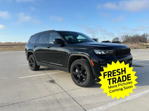 More photos of 2022 Jeep Grand Cherokee L Limited at Mike Molstead Chevrolet, GMC, IA