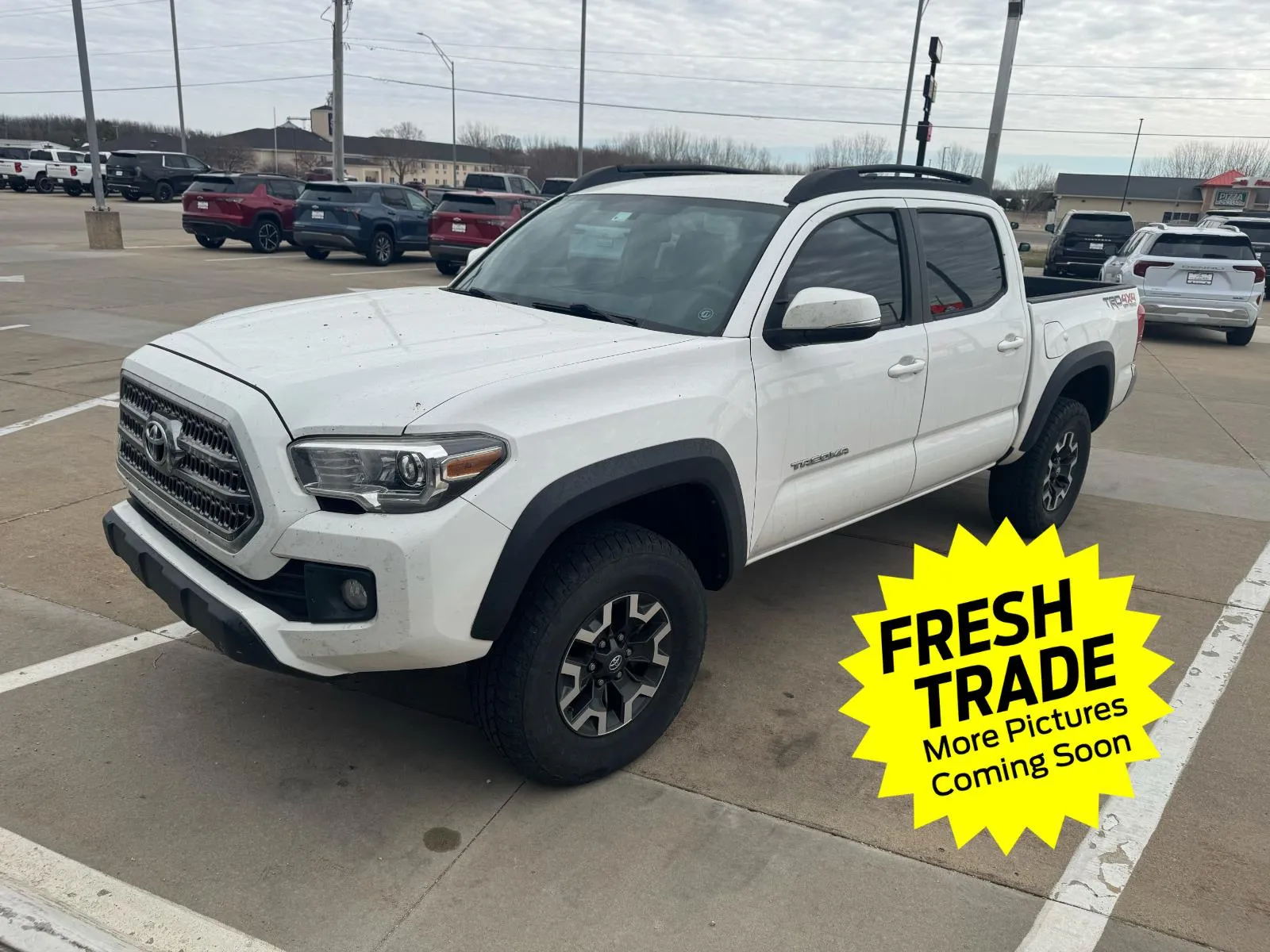 White 2017 Toyota Tacoma TRD Off-Road for sale in Charles City, IA