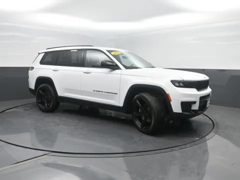 More photos of 2023 Jeep Grand Cherokee L Altitude at Mike Molstead Chevrolet, GMC, IA