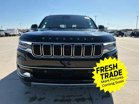 More photos of 2022 Jeep Wagoneer Series III at Mike Molstead Chevrolet, GMC, IA