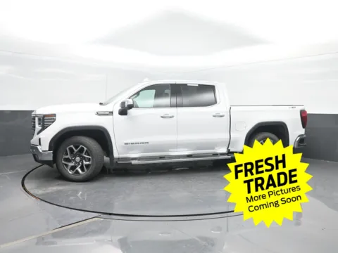 White 2025 GMC Sierra 1500 SLT for sale in Charles City, IA