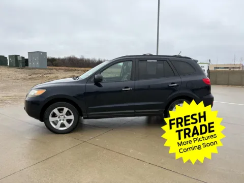 Gray 2007 HYUNDAI SANTA FE for sale in Charles City, IA