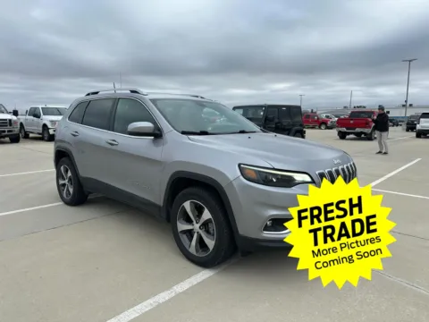 Another view of 2019 Jeep Cherokee Limited for sale in Charles City, IA at Mike Molstead Chevrolet, GMC