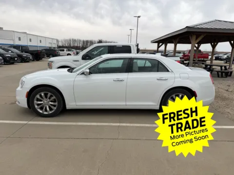 More photos of 2018 Chrysler 300 Limited at Mike Molstead Chevrolet, GMC, IA