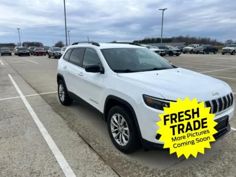 More photos of 2022 Jeep Cherokee Latitude Lux at Mike Molstead Chevrolet, GMC, IA