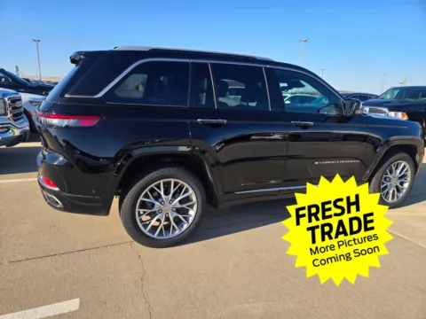 More photos of 2022 Jeep Grand Cherokee Summit at Mike Molstead Chevrolet, GMC, IA