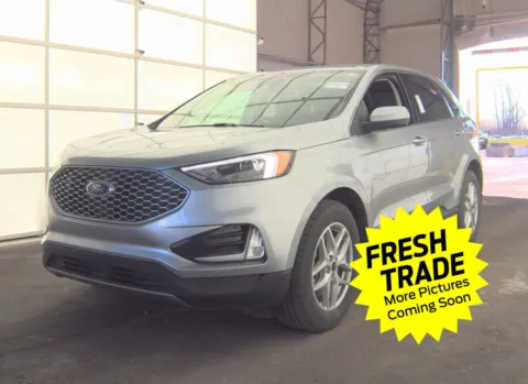 Black 2023 Ford Edge SEL for sale in Charles City, IA