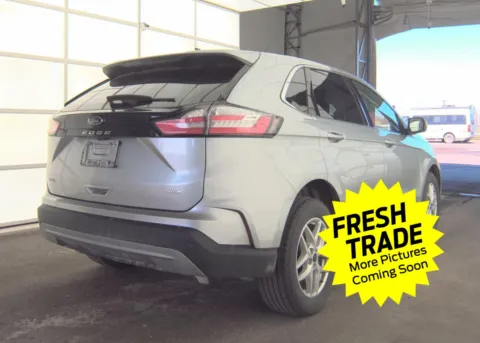 More photos of 2023 Ford Edge SEL at Mike Molstead Chevrolet, GMC, IA