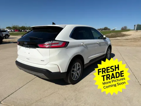 More photos of 2023 Ford Edge SEL at Mike Molstead Chevrolet, GMC, IA