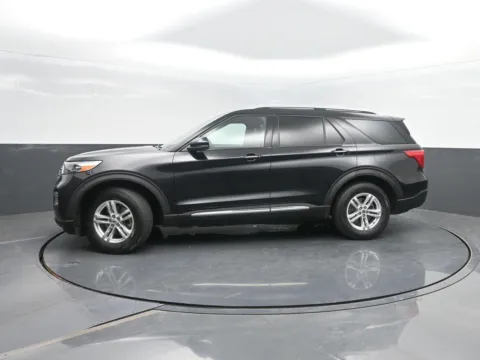 Black 2020 Ford Explorer Limited for sale in Charles City, IA