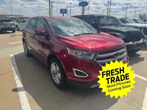 More photos of 2017 Ford Edge SEL at Mike Molstead Chevrolet, GMC, IA