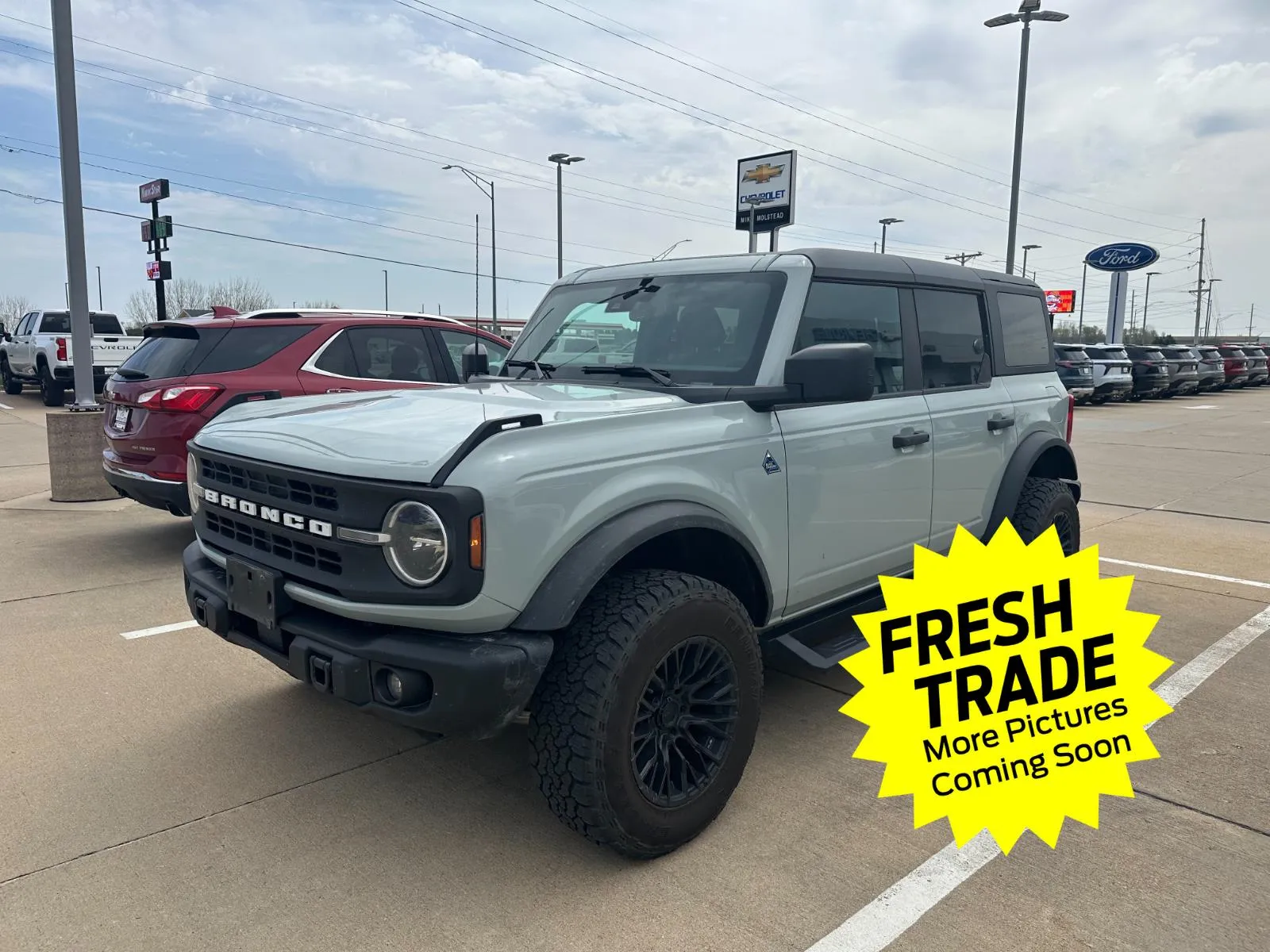 Gray 2023 Ford Bronco Black Diamond for sale in Charles City, IA