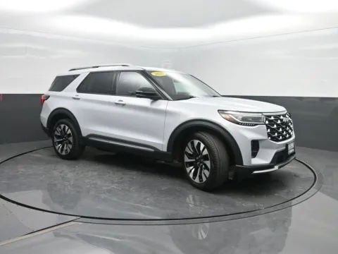 More photos of 2025 Ford Explorer Platinum at Mike Molstead Chevrolet, GMC, IA