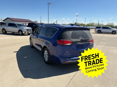 More photos of 2018 Chrysler Pacifica Touring L Plus at Mike Molstead Chevrolet, GMC, IA