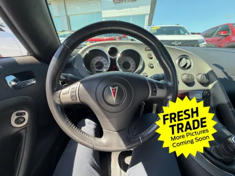 More photos of 2006 Pontiac Solstice 2DR CONVERTIBLE at Mike Molstead Chevrolet, GMC, IA