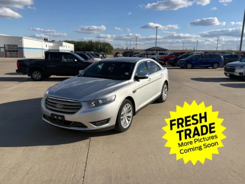 Silver 2015 Ford Taurus Limited for sale in Charles City, IA