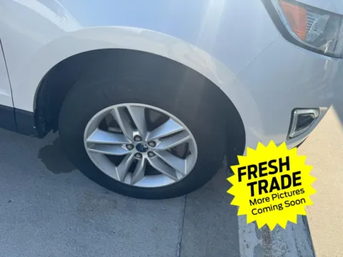 More photos of 2018 Ford Edge SEL at Mike Molstead Chevrolet, GMC, IA