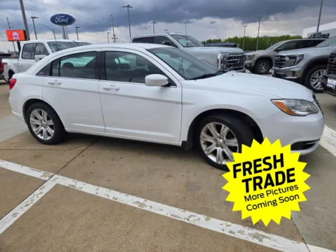 White 2011 Chrysler 200 Touring for sale in Charles City, IA