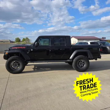 More photos of 2020 Jeep Gladiator Sport at Mike Molstead Chevrolet, GMC, IA