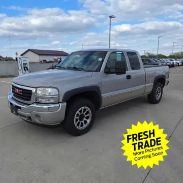 Silver 2005 GMC Sierra 1500 SLE for sale in Charles City, IA